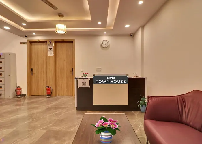 Hotel O Royal Residency