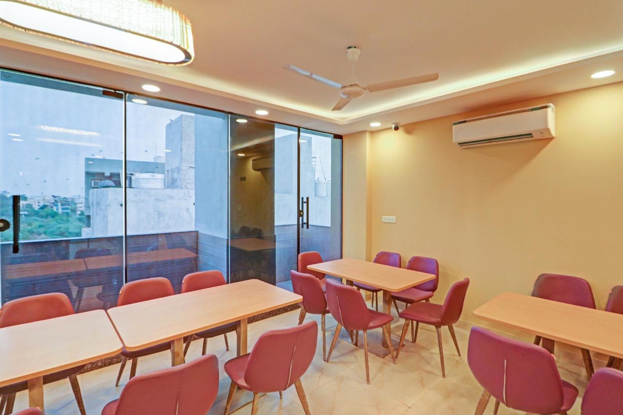 O Royal Residency Hotel